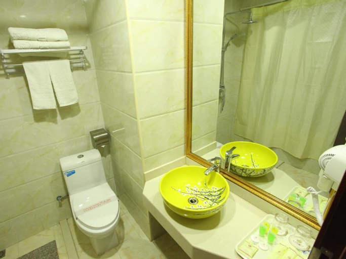 Bathroom 8