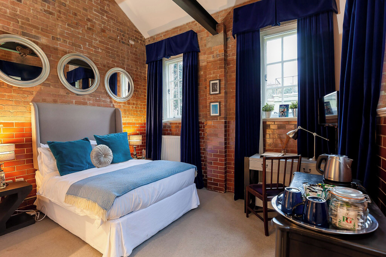 Bedroom 4, Duclos Private room at Bicester Heritage, Oxfordshire