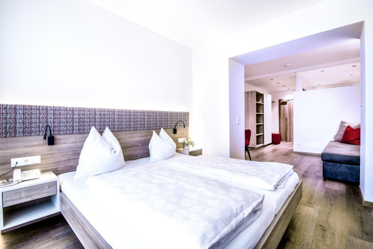 Bedroom 3, Mondschein, Bolzano