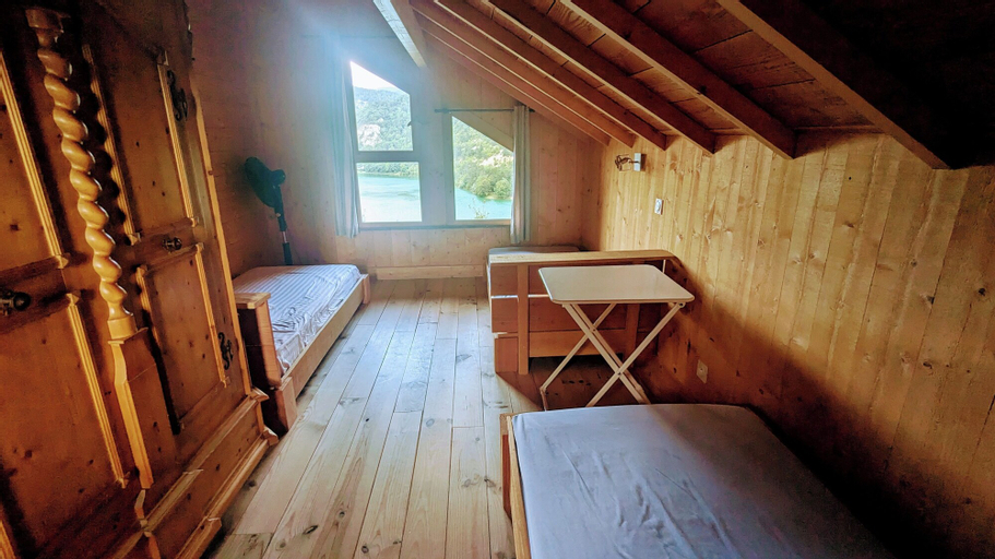 Bedroom 15