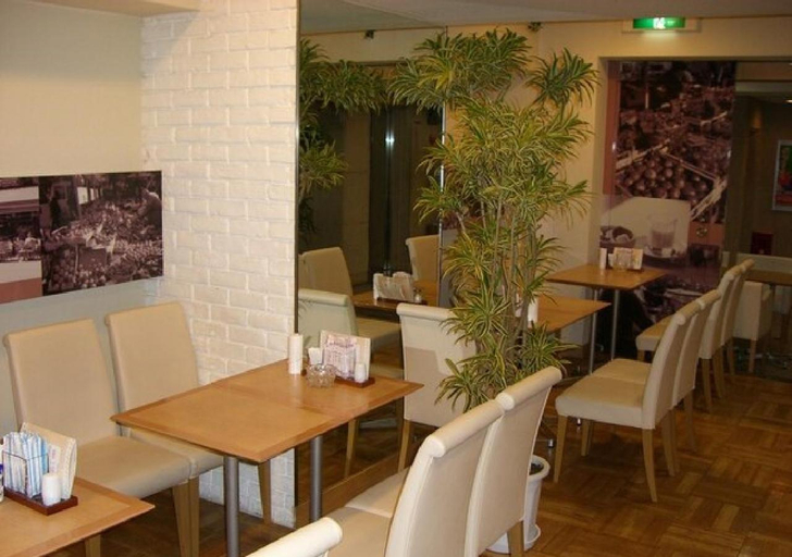 Food & Drinks 4, Azu garden Nippombashi / Vacation STAY 74145, Osaka