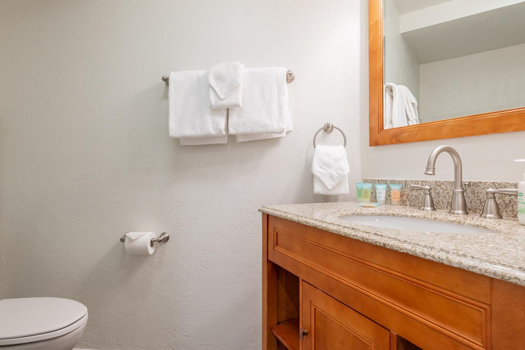 Bathroom 4, Sierra Park Villas N-#66, Mono
