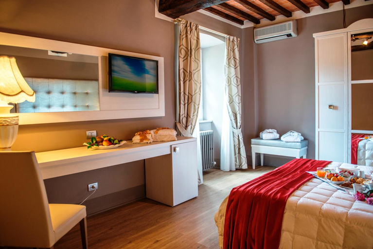 Bedroom 4, Cortona Resort Spa, Arezzo