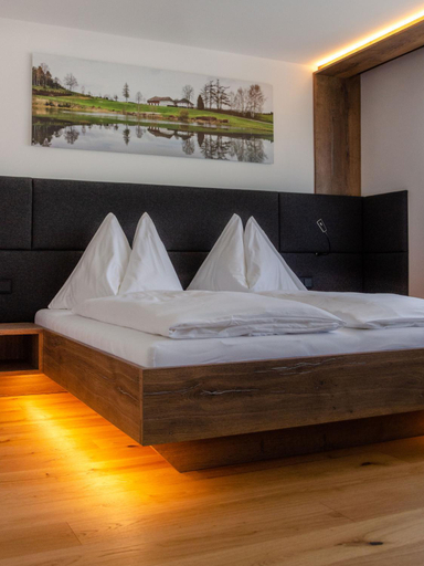 Bedroom 3, Mitten in der Welt - GH Roither, Urfahr Umgebung
