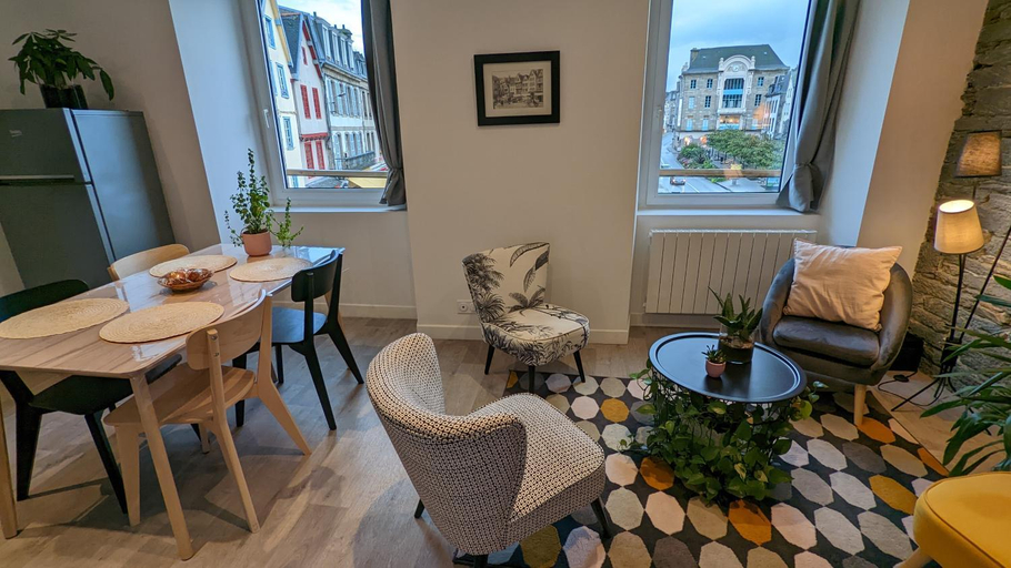 4, Les Appartements de Viarmes et de Guernisac, Finistère