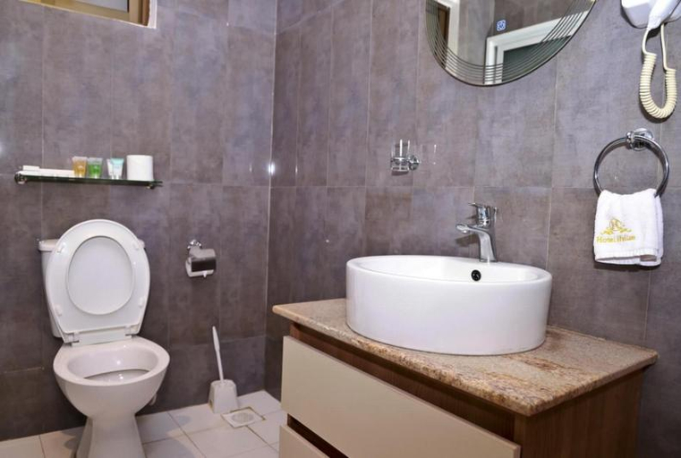 Bathroom 5, Hylise Hotel, Naivasha