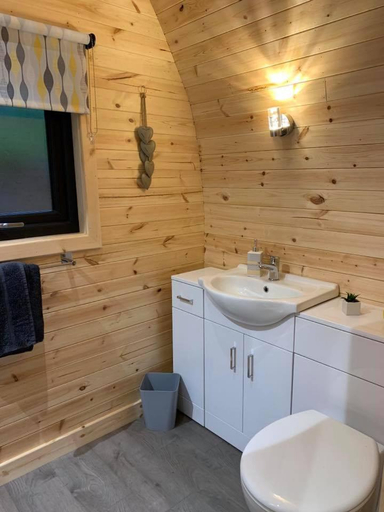 Bathroom 3, Daviot Luxury Pods, Highland