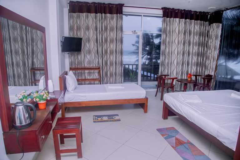 Bedroom 2, The Ocean Villa Den, Hikkaduwa