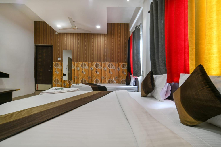 Hotel Aarav 94, Indore