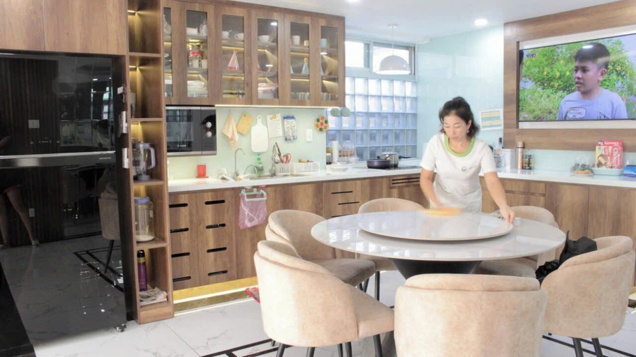 Food & Drinks 5, C'est La Vie Homestay, District 7