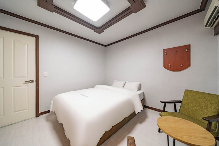 Bedroom 2, VOVO Hotel, Boryeong
