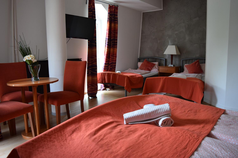 Bedroom 2, Belvarosi Panzio, Siófok
