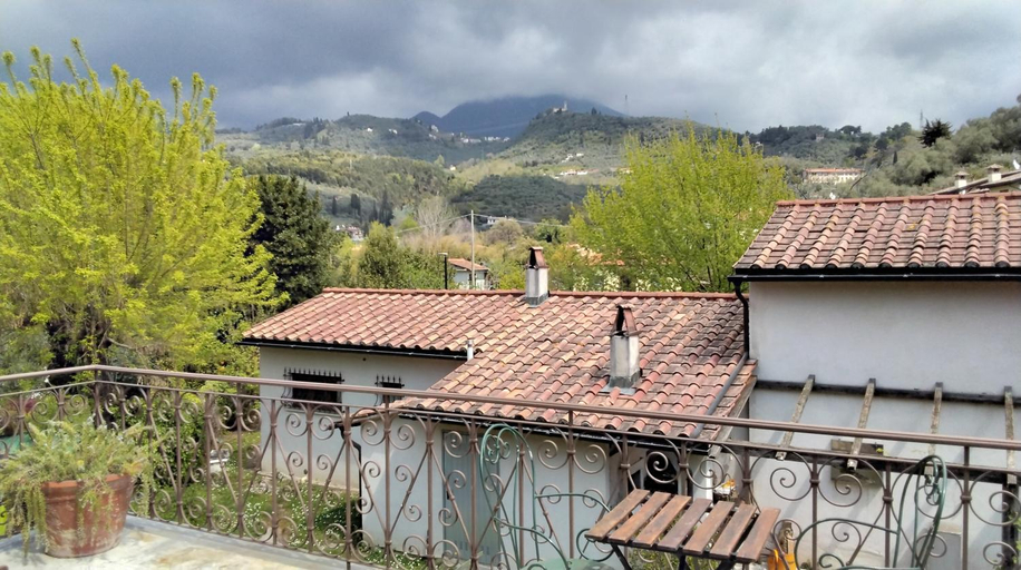 Others 3, casa Le Franche, Lucca