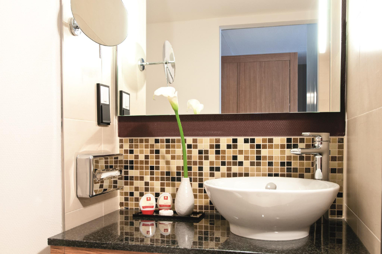 Bathroom 4