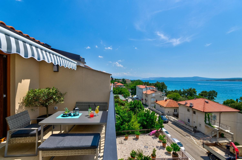 2, APARTMENTS NIKO, Crikvenica