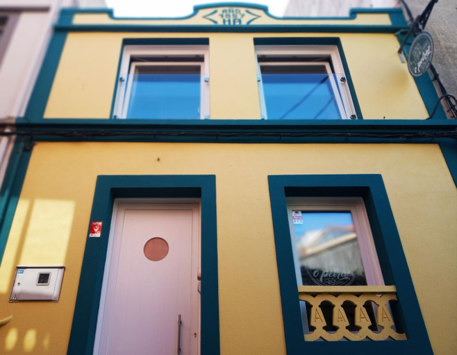 Others 2, Albergue O Peirao, Pontevedra