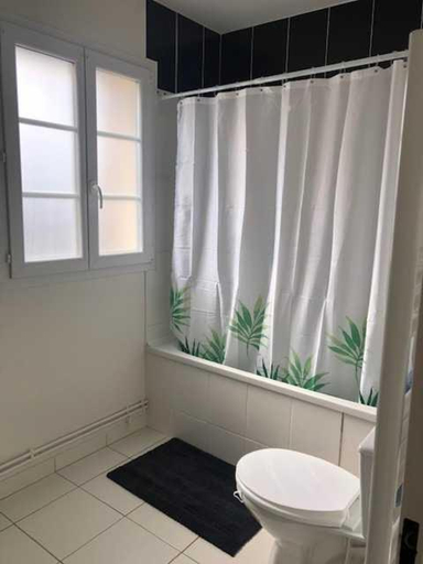 Bathroom 3, L'Avocette en Baie, Somme