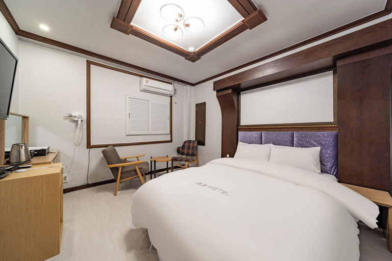 Bedroom 5, VOVO Hotel, Boryeong