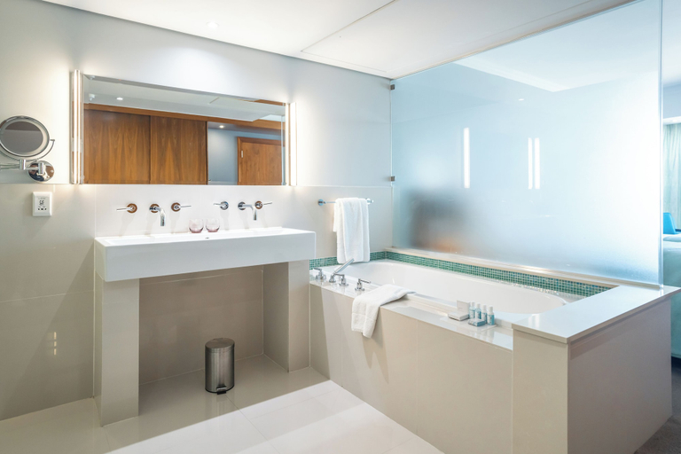 Bathroom 5, Blaauwberg Beach Hotel, City of Cape Town