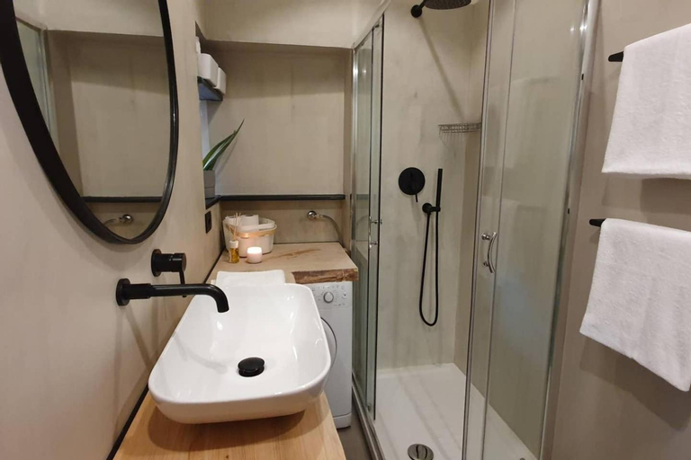 Bedroom 4, JOIVY Heart of the City 1 Bed Apt near Castle Belvedere, Genova