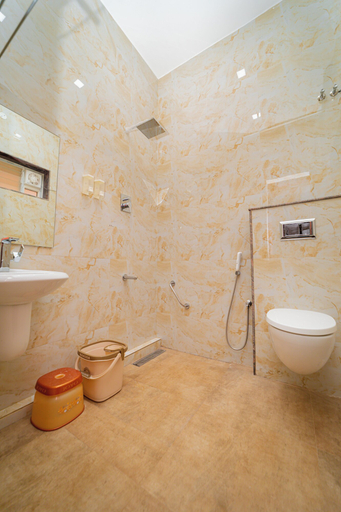Bathroom 3, Magan Enclave, Tirunelveli