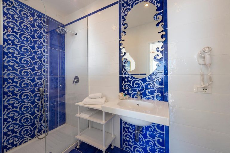 Bathroom 4, Al Barilotto del Nonno, Salerno