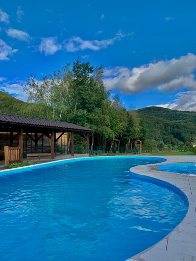 Others 5, Saliuk Lodge, Svaliavs'kyi