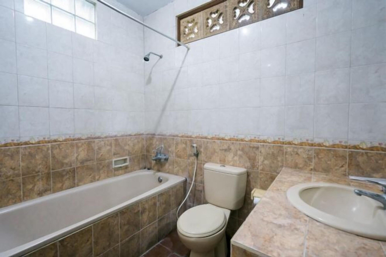 Bathroom 6