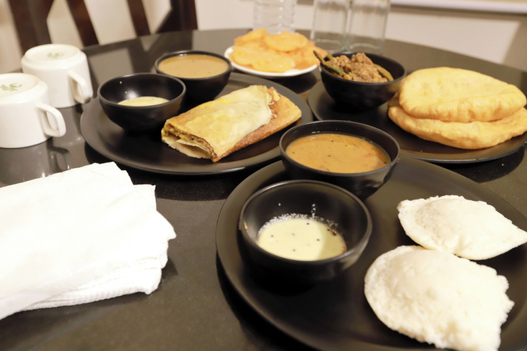 Food & Drinks 4, Hotel Triton Grand, Delhi