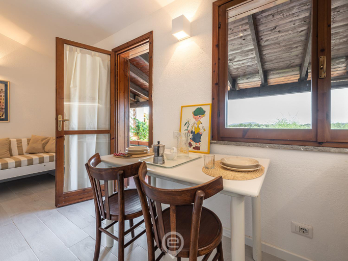 Others 5, Estay - Porto luna 24 - Casa Selene with BBQ - AirCon - Parking, Cagliari