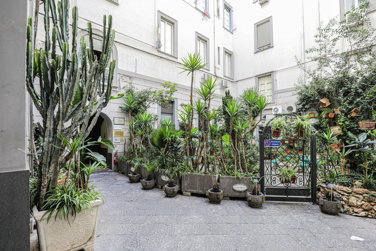 Others 3, Sanfelice 33 Luxury Suites, Napoli