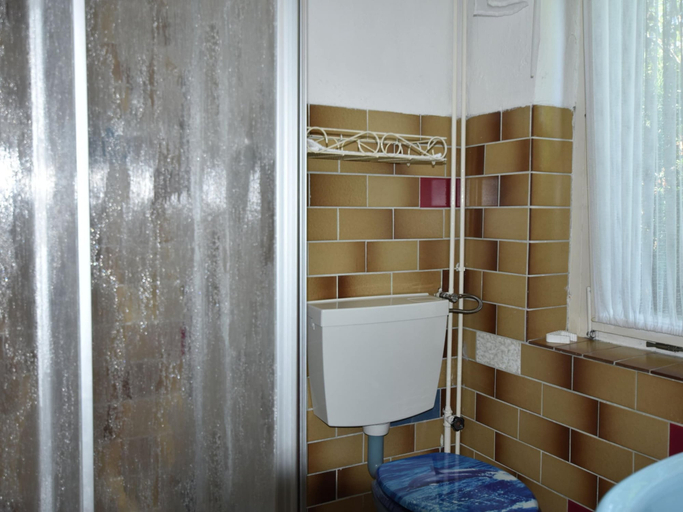 Bathroom 3, Restful Bungalow in Kühlungsborn near Beach, Rostock