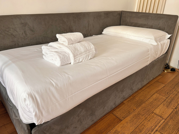 Bedroom 4, Suite Cardinale, Rome