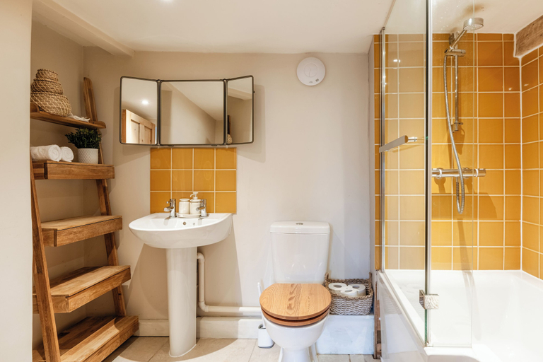 Bathroom 4, The Gamekeeper's Cottage-Stunning 2 Bed, Oxfordshire