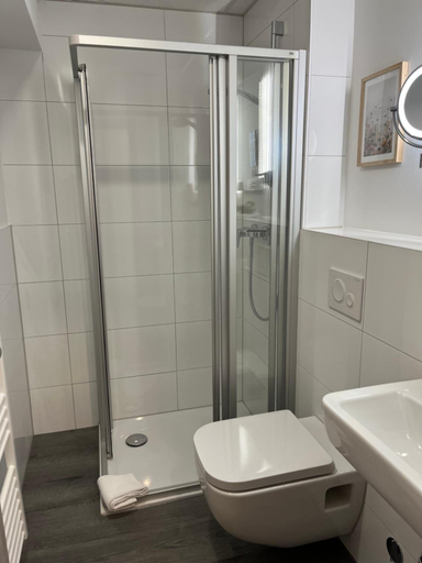 Bathroom 4, City Hotel Meckenheim, Rhein-Sieg-Kreis