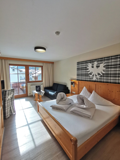 Bedroom 3, Hotel Möderle, Imst