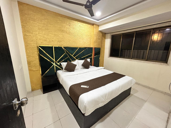 Bedroom 4, Hotel Grand Villa, Mumbai Suburban