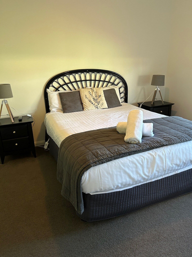 Bedroom 2, Murray River Resort, Murray