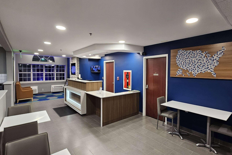 Public Area 2, Microtel Inn & Suites By Wyndham Tulsa East, Tulsa