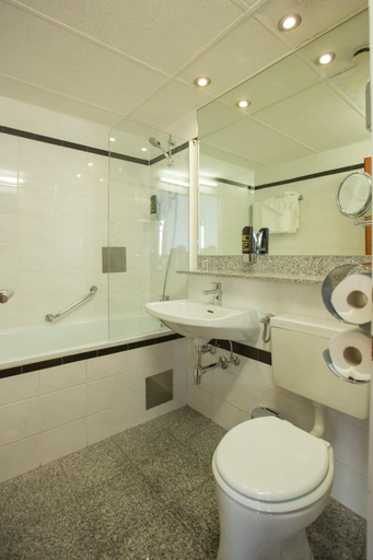 Bathroom 4, Attaché, Wien
