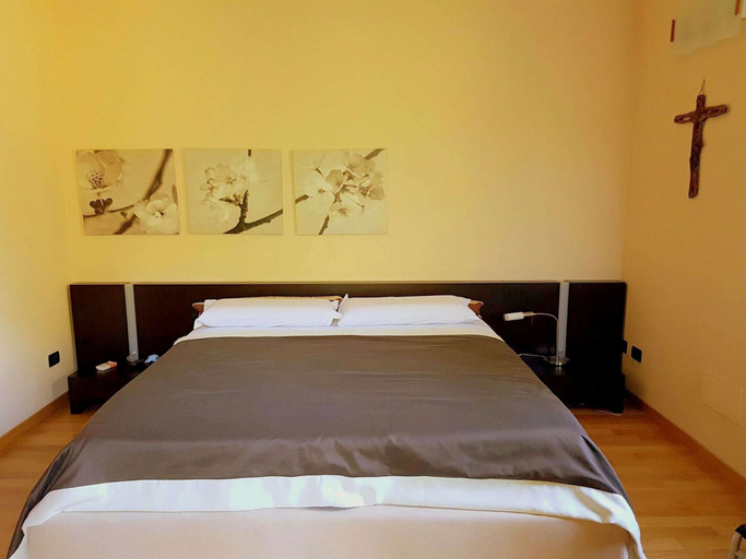 Bedroom 2, Belvilla by OYO Casa Cristina Meina Centro, Novara