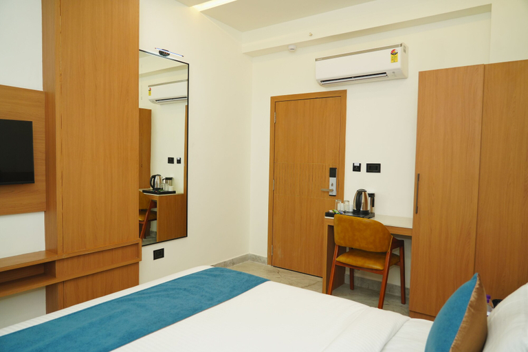 Bedroom 3, Hotel Leela's, Devbhumi Dwarka