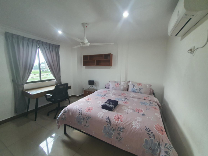 Bedroom 13