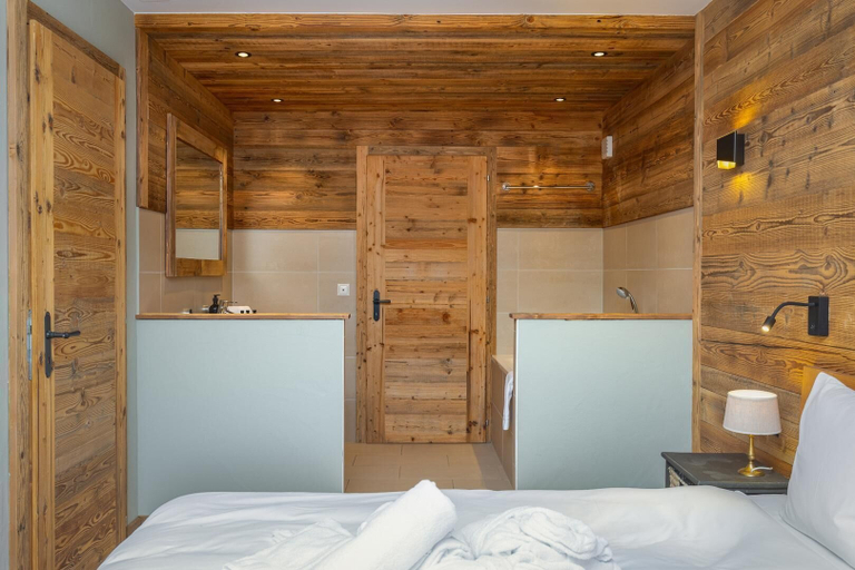 Others 3, Chalet Micheline, Martigny