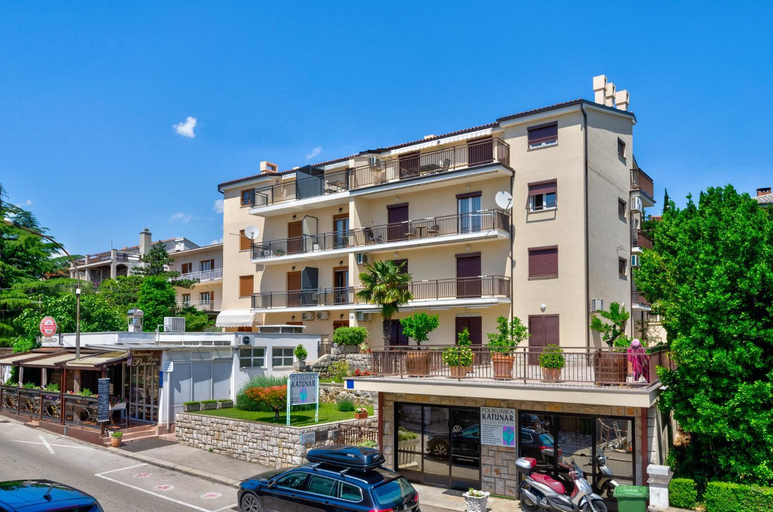 Shower 5, APARTMENTS NIKO, Crikvenica