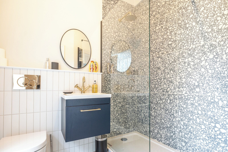 Bathroom 3, Hitchmans Mews - 2BD in Chipping Norton, Oxfordshire