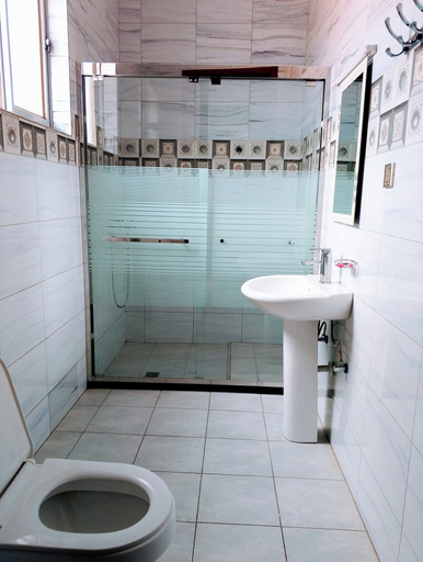 Bathroom 3, Kigali view Garden apart, Gasabo