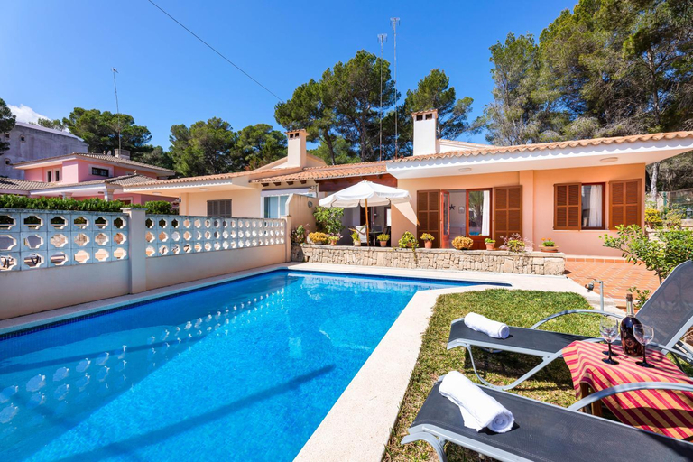 Others 4, Villa Art, Baleares