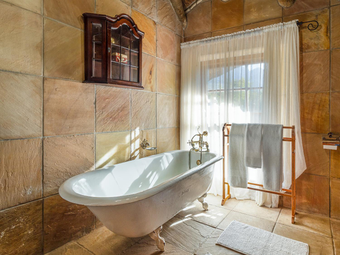 Bathroom 3, Mountain Manor, Cape Winelands