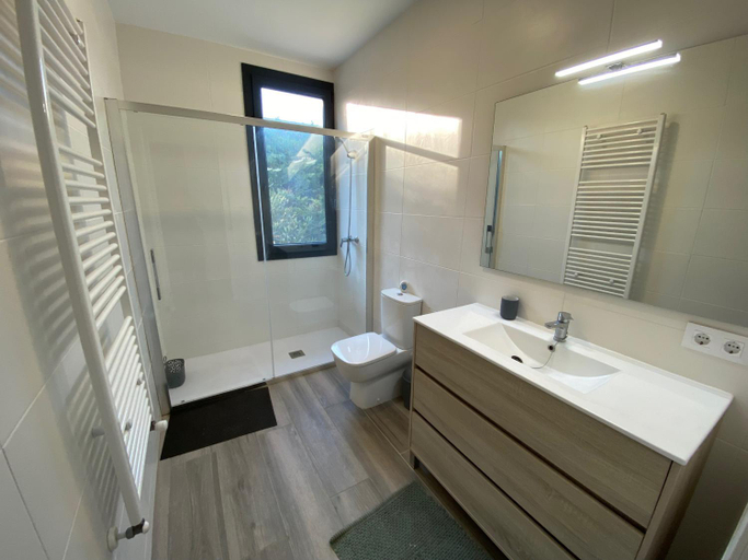 Others 5, MP-Casa Olivera, Girona